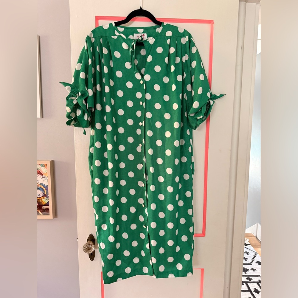 Very cute vintage green dress ! Size M